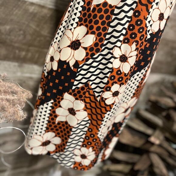 Forever 21 tie-front sundress - Picture 2 of 7